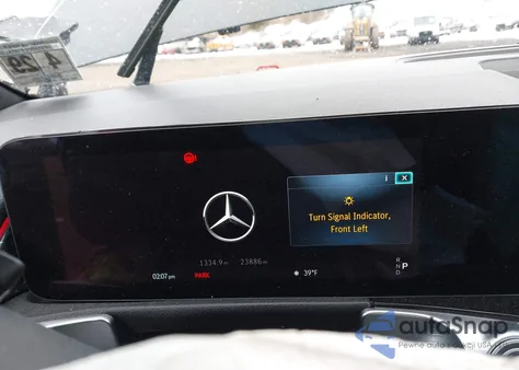 2024 Mercedes-Benz Glb 250 4Matic z USA, uszkodzony, nr VIN W1N4M4HB4RW352908